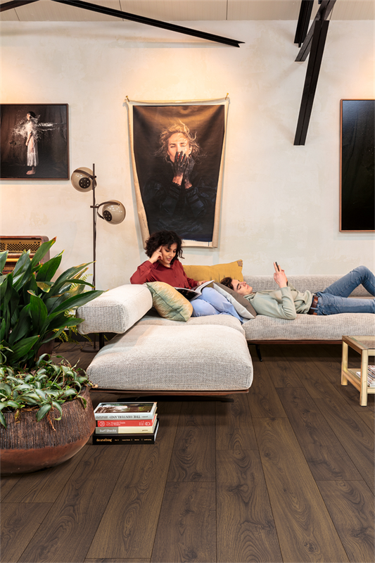 金秋家裝|多種風(fēng)格于地面相遇,得高讓空間有態(tài)度 image2 金秋家裝|多種風(fēng)格于地面相遇,得高讓空間有態(tài)度 image2