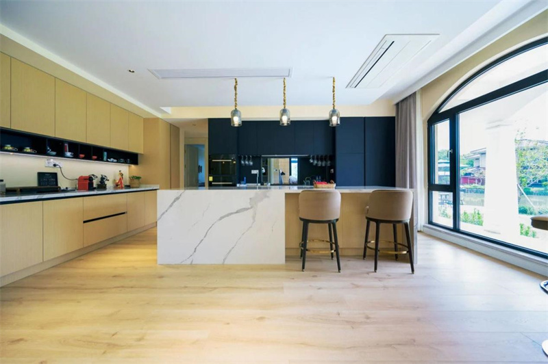 Room Tour|一線臨湖庭院,高階生活的藝術想象 image8 Room Tour|一線臨湖庭院,高階生活的藝術想象 image8